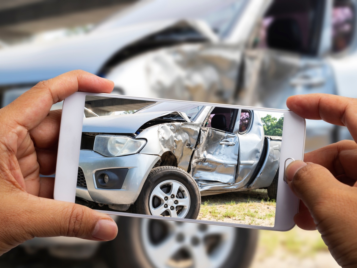 A California Injury Lawyer's Guide to Auto Accident Claims