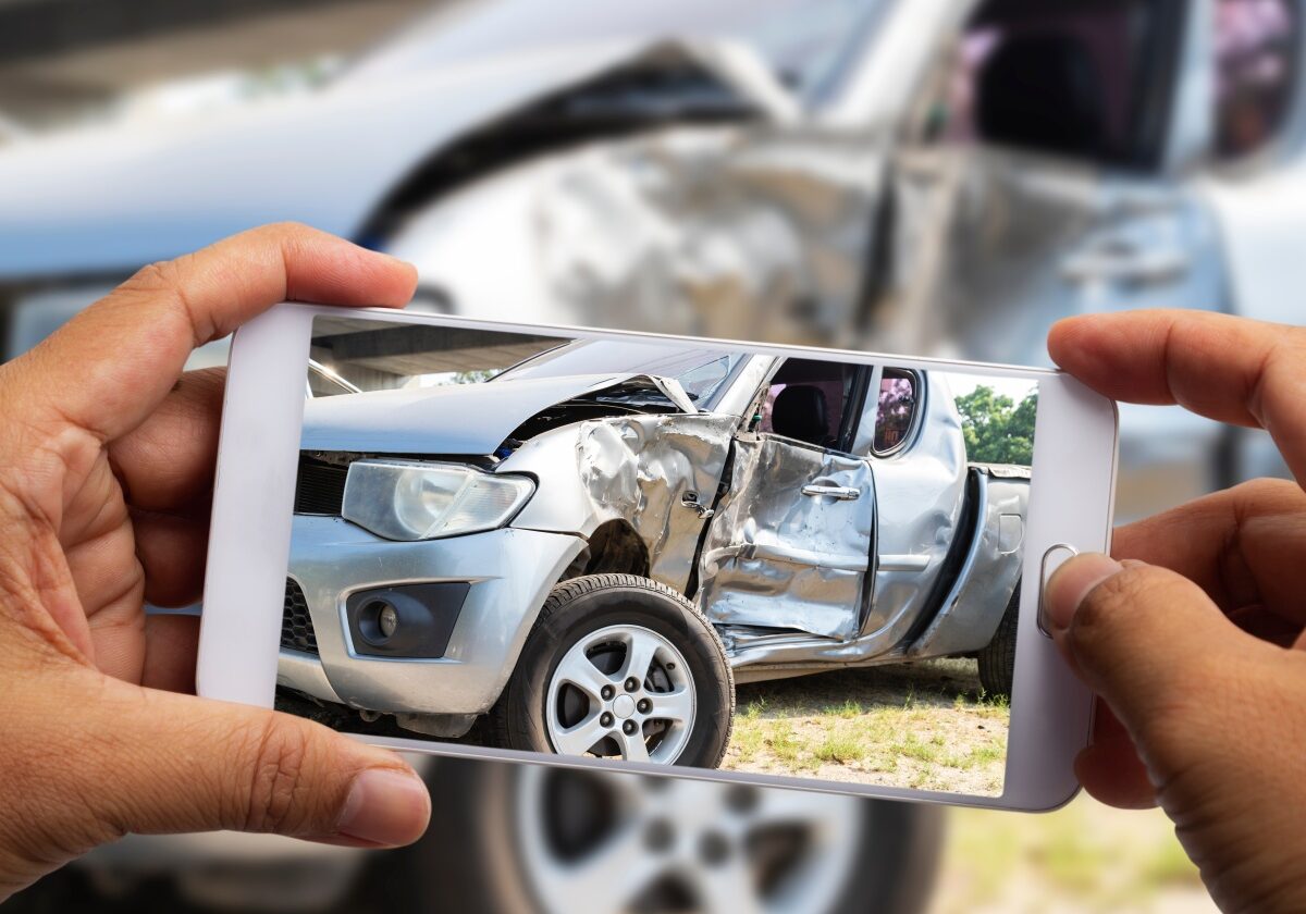 A California Injury Lawyer's Guide to Auto Accident Claims